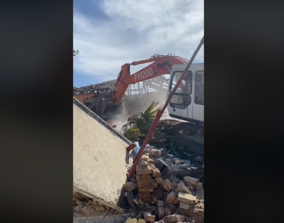 Dita II e aksionit, IKMT vijon shembjet në Shkozë për Unazën Lindore të Tiranës