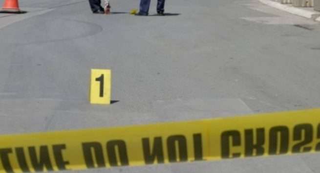 Përplasen dy makina në rrugën e Rinasit, plagosen dy minorenët