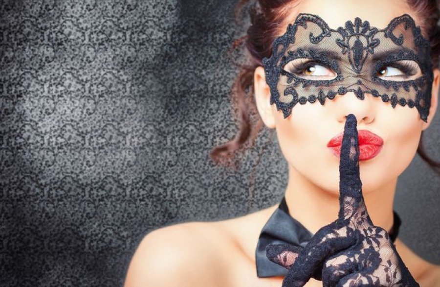 4 tipet e grave që e kanë feminilitetin e lindur i përkasin këtyre shenjave të horoskopit