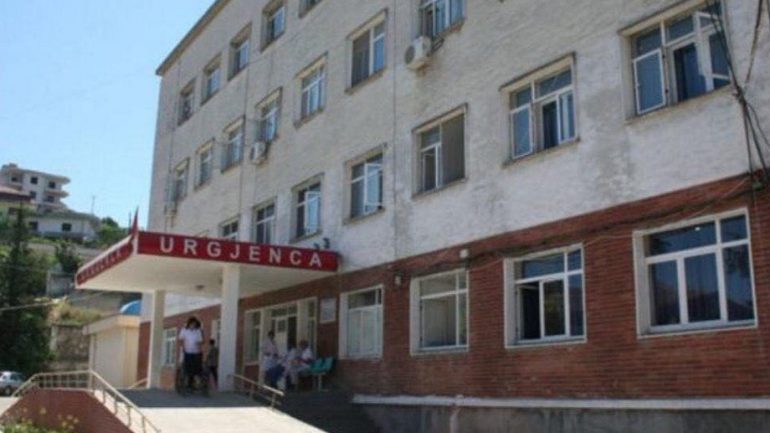 PD Vlorë: Spitali i qytetit po kthehet në vatër infeksioni të koronavirusit
