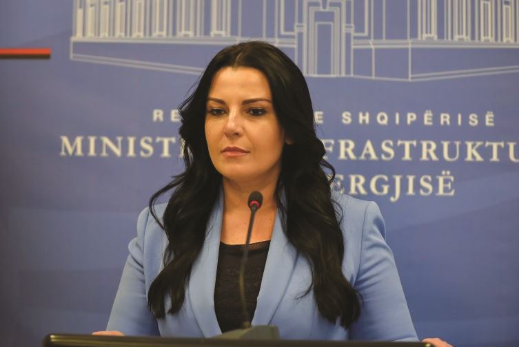 Kur fillon transporti publik? Balluku: Mund të fillojë menjëherë nga puna