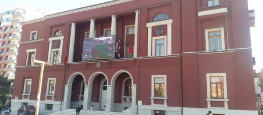 Edhe 7 pallate të tjera për t’u shembur, shkon në total 19 numri i godinave që do të miratohen në mbledhjen e KB Durrës