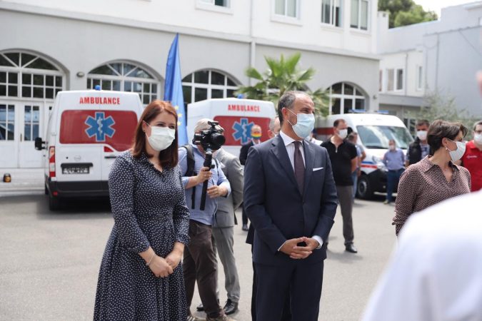 A do ketë karantinë të dytë pas rritjes së rasteve me COVID-19? Përgjigjet ministrja Manastirliu