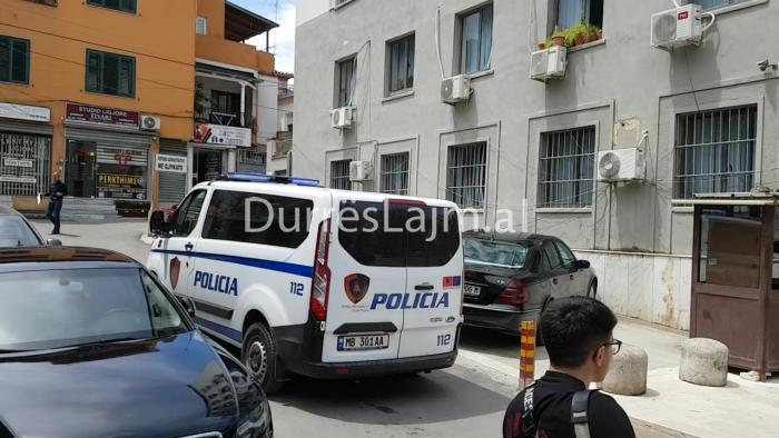 Sekuestrimi i rreth 500 mijë eurove në port, gjykata e Durrësit lë në burg shoferin e kamionit (VIDEO)