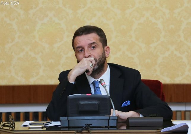 Braçe përgëzon Rudina Hajdarin: Mposhti llumin burrëror që e luftoi personalisht