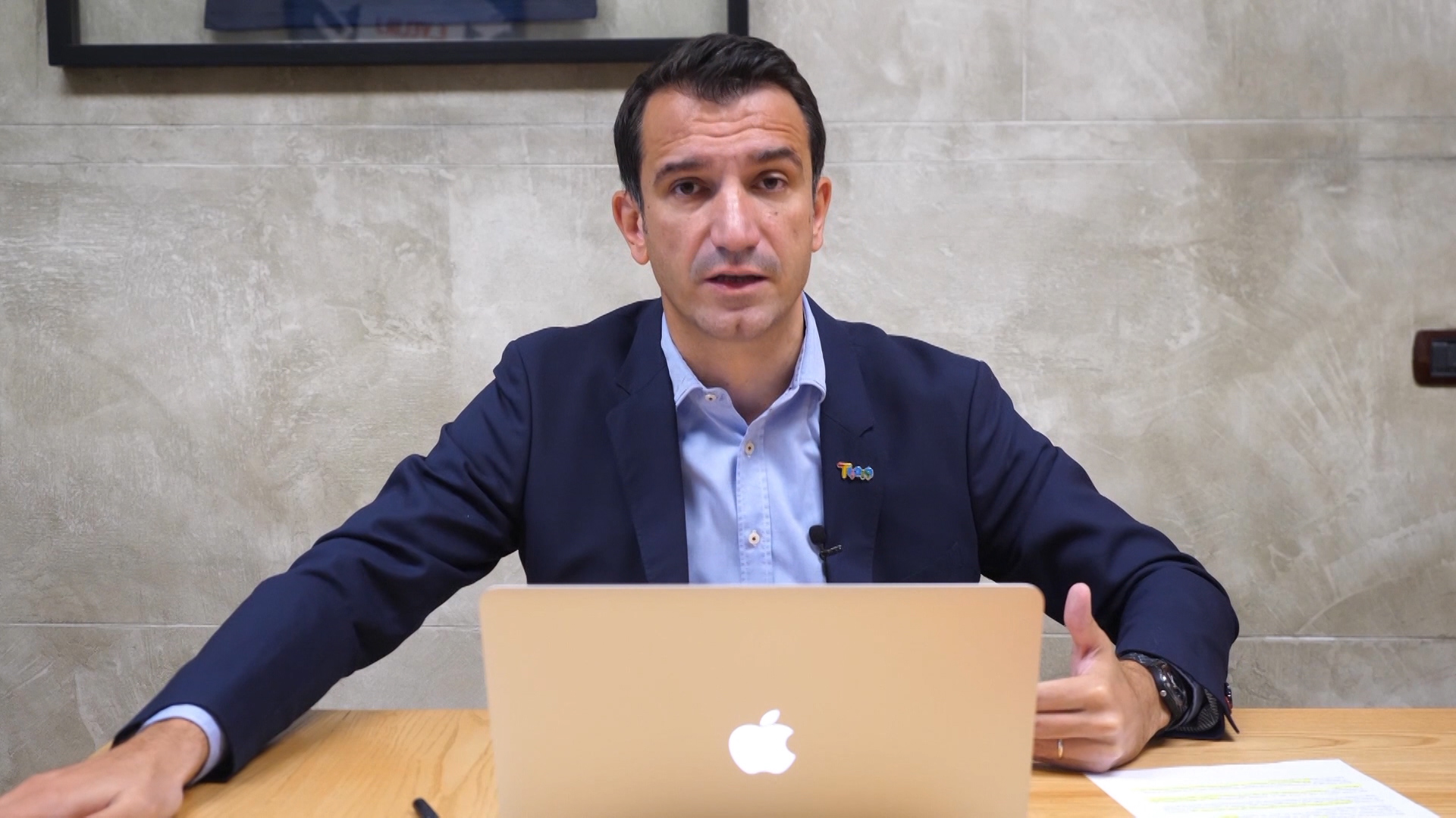 Veliaj paralajmëron kompanitë e transportit urban: Nisni punën, ose do humbisni licencën