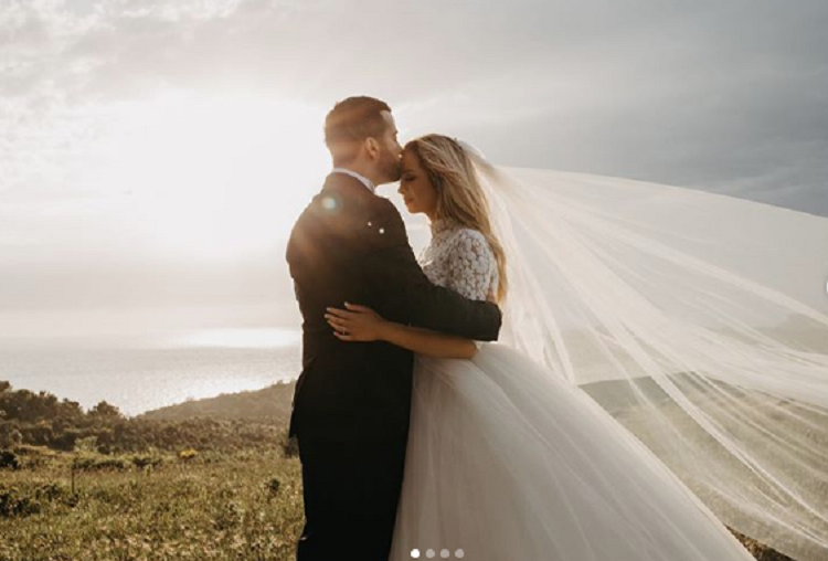 Në përvjetorin e martesës, Gaz Paja i bën premtimin publik bashkëshortes (Foto)