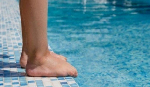 Mbytet në pishinë një vajzë 13-vjeçare në Kosovë