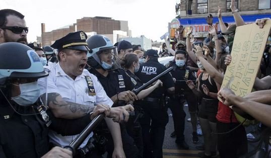 Rebelohen policët në SHBA, japin dorëheqjen 57 efektivë
