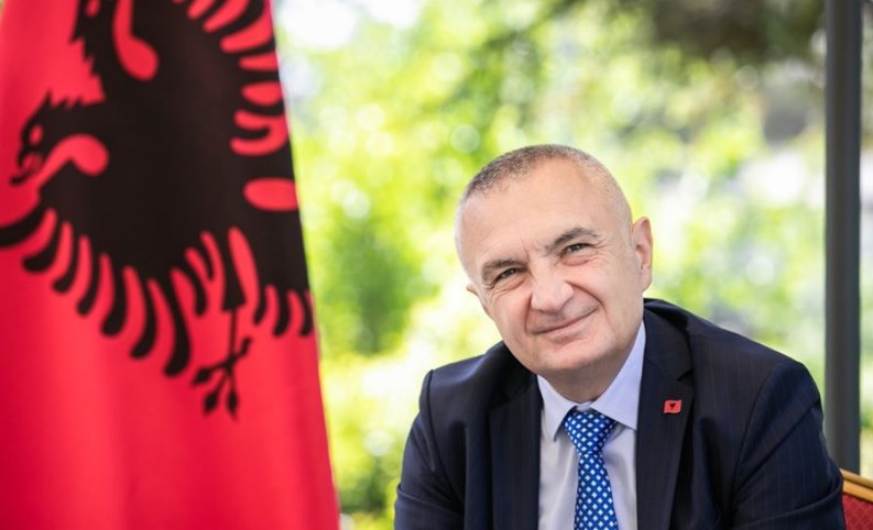 Meta përkujton çlirimin e Kosovës: Nderim për Adem Jasharin, Rugovën dhe djemtë e vajzat e UÇK-së