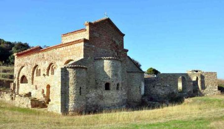 Luan Rama: Qeveria ka lënë Kishën e Skënderbeut në Kepin e Rodonit në mëshirë të fatit