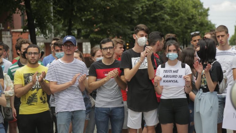 Komiteti i Maturës Shtetërore reagon pas protestave të maturantëve