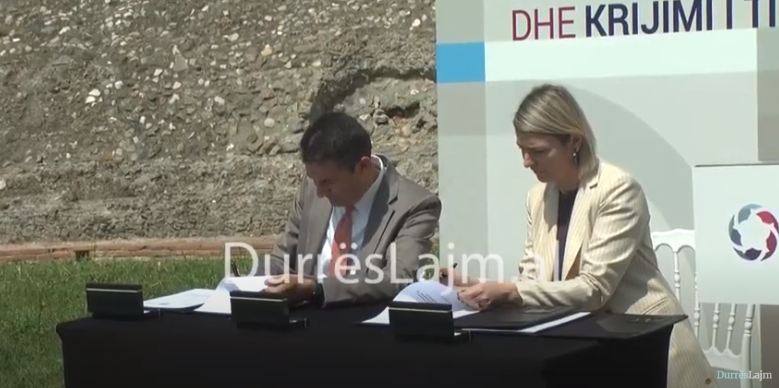 Zbulimi i xhevahirit që fshihet nën tokën e Durrësit, nënshkruhet marrëveshja e rëndësishme për qytetin (VIDEO)