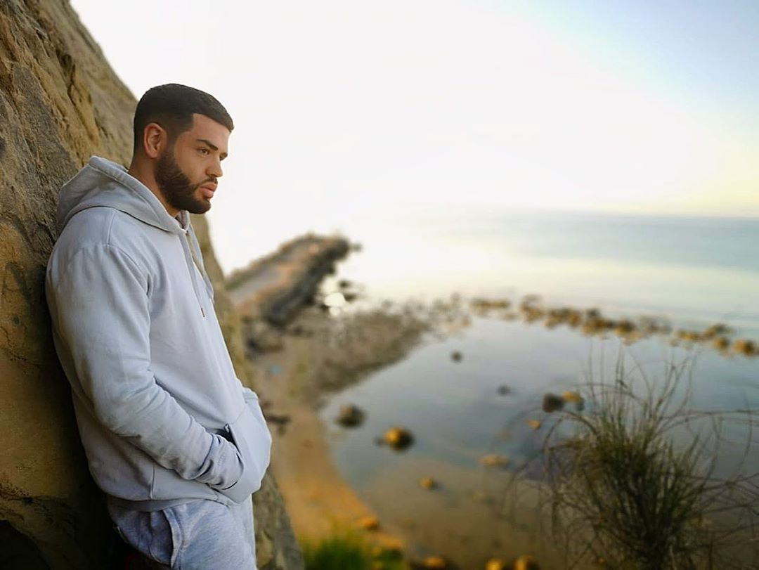 Noizy tregon historinë e dhimbshme nga fëmijëria dhe ka lidhje me racizmin