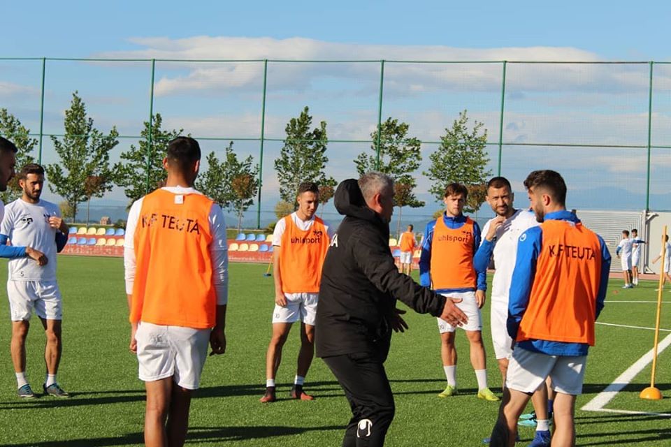 Pa dy titullarë dhe me dy të tjerë në dyshim, Martini shkon në Ballsh me probleme