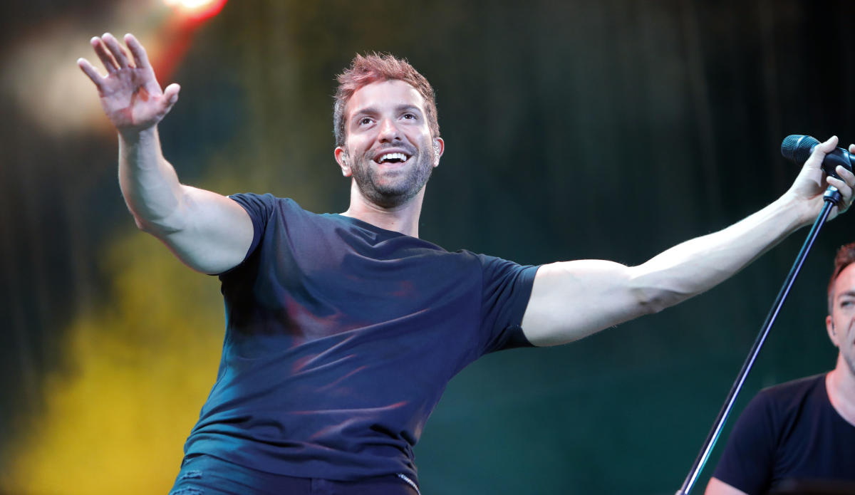 “Kam nevojë të jem pak më i lumtur”, këngëtari i njohur spanjoll: Jam homoseksual