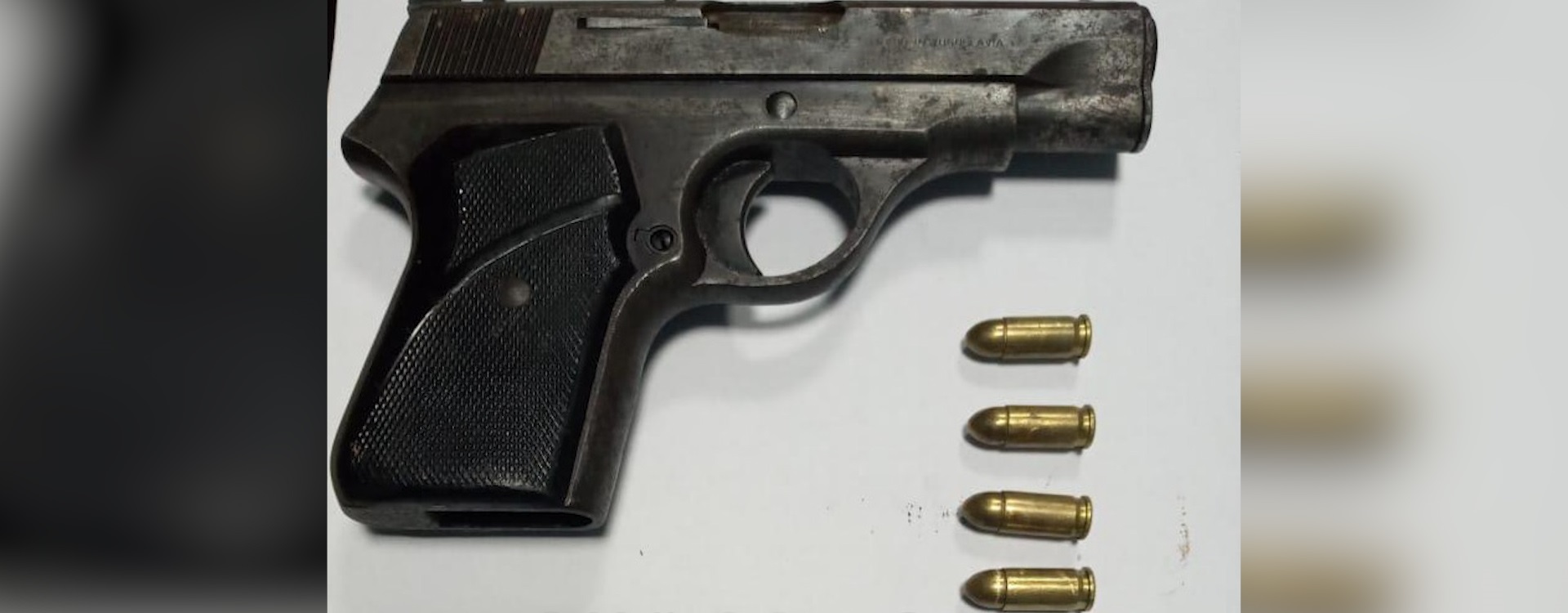 Tenton të vrasë fqinjin dhe bashkëshorten e tij, pranga 58-vjeçarit