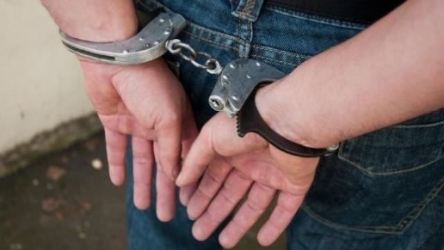 Vrau me thikë në zemër 25-vjeçarin, arrestohet 15-vjeçari