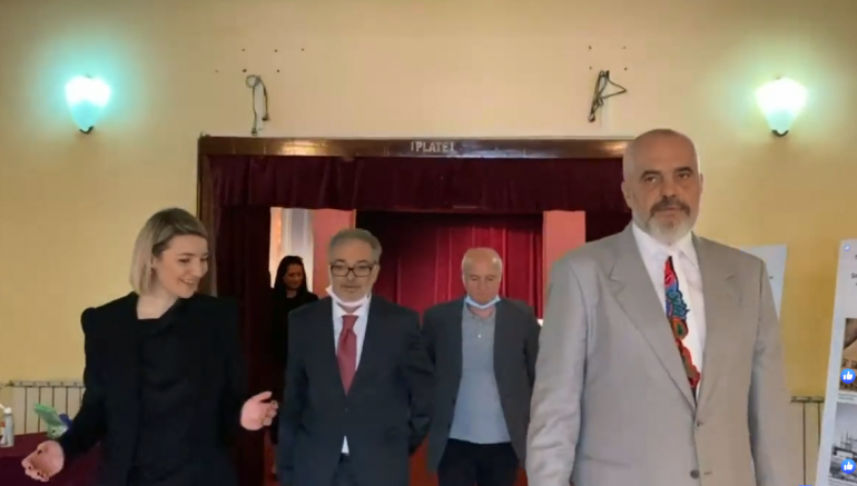 Rama inspekton restaurimin e godinës së Akademisë së Arteve: E kemi transformuar së brendshmi