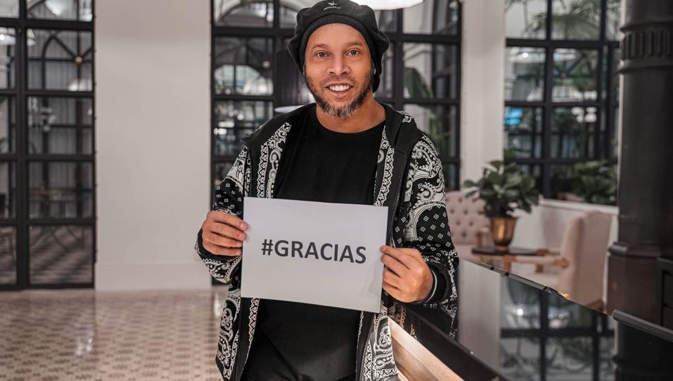 Ronaldinho nga hotel Palmaroga: Unë e Barça bashkë përgjithmonë!