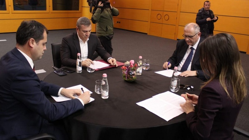 Opozita Parlamentare takim me Yuri Kim, sot mblidhet edhe Këshilli Politik