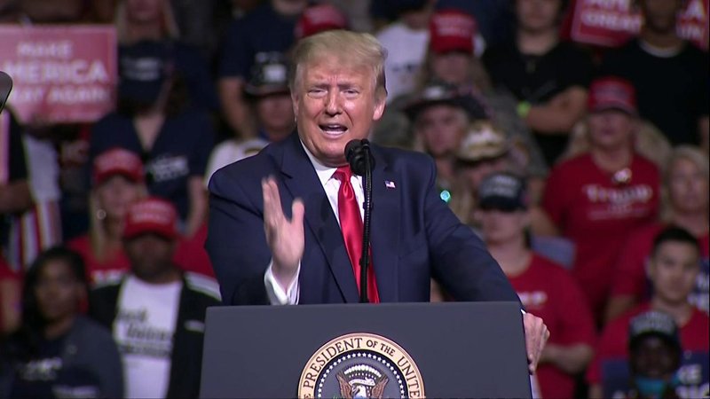 Trump mban tubimin e parë për fushatë, numër i ulët pjesëmarrësish