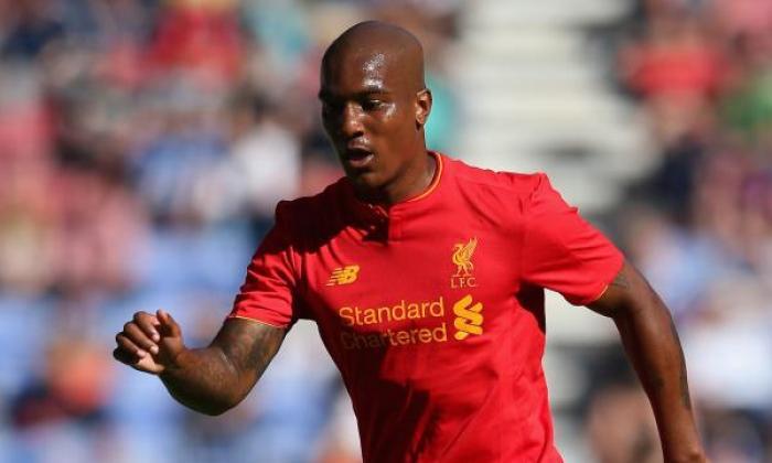 U godit me thikë gjatë një vjedhjeje, ish-futbollisti i Liverpulit përfundon në spital