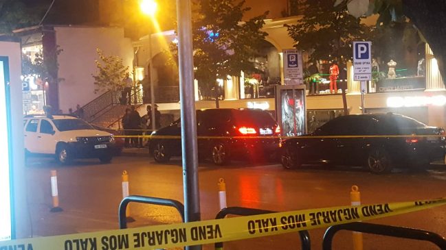 Vrasje me armë zjarri, policia rrethon zonën