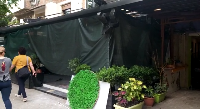 Shpërthimi te lokali në Tiranë, kamerat fiksojnë autorin me kostum sportiv dhe kapuç