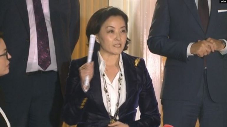 Zgjedhorja/ “Zëri i Amerikës”: Bisedimet morën kthesë të fortë në mbëmje vonë, ndërkombëtarët ishin të vendosur