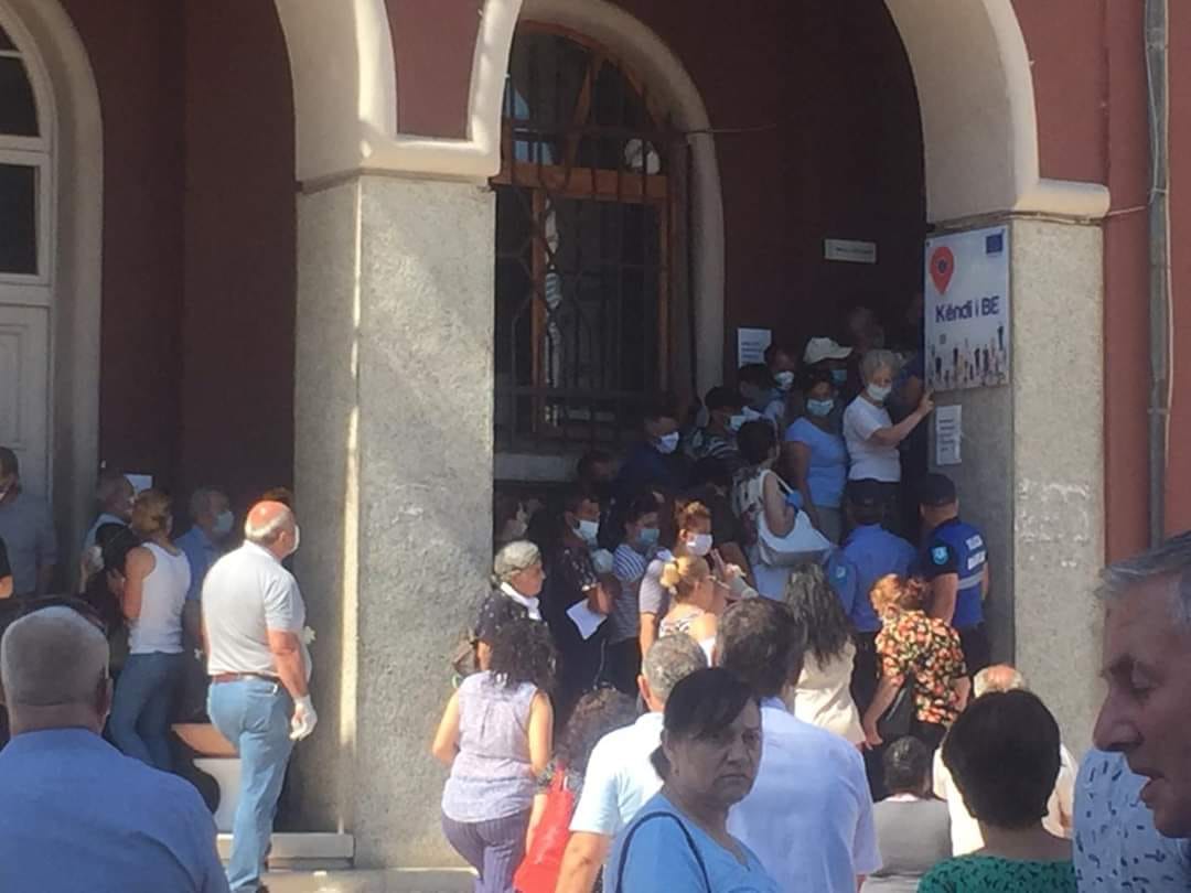 Vokopola: Vendi ku Covidi lundon i qetë janë pikërisht institucionet tona shtetërore