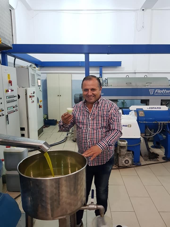 “Zoti i don pranë vetes njerëzit e mirë!” Covid-19 i merr jetën biznesmenit 45-vjeçar