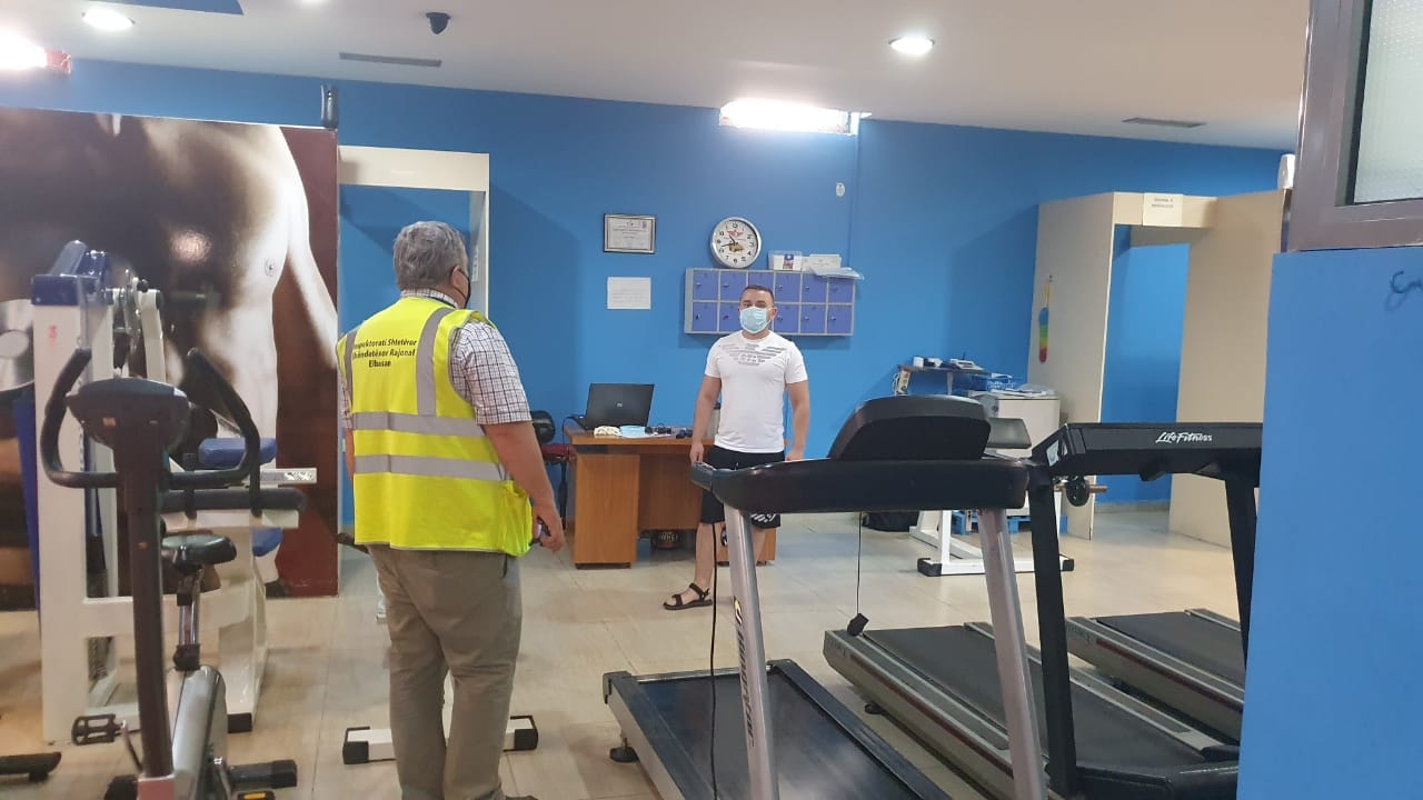 Gjobiten 30 qytetarë për mosmbajtje të maskës, mbi 1400 inspektime në 24 orë