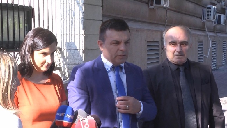 Tre deputetë të opozitës parlamentare pro votimit të “zgjedhores”