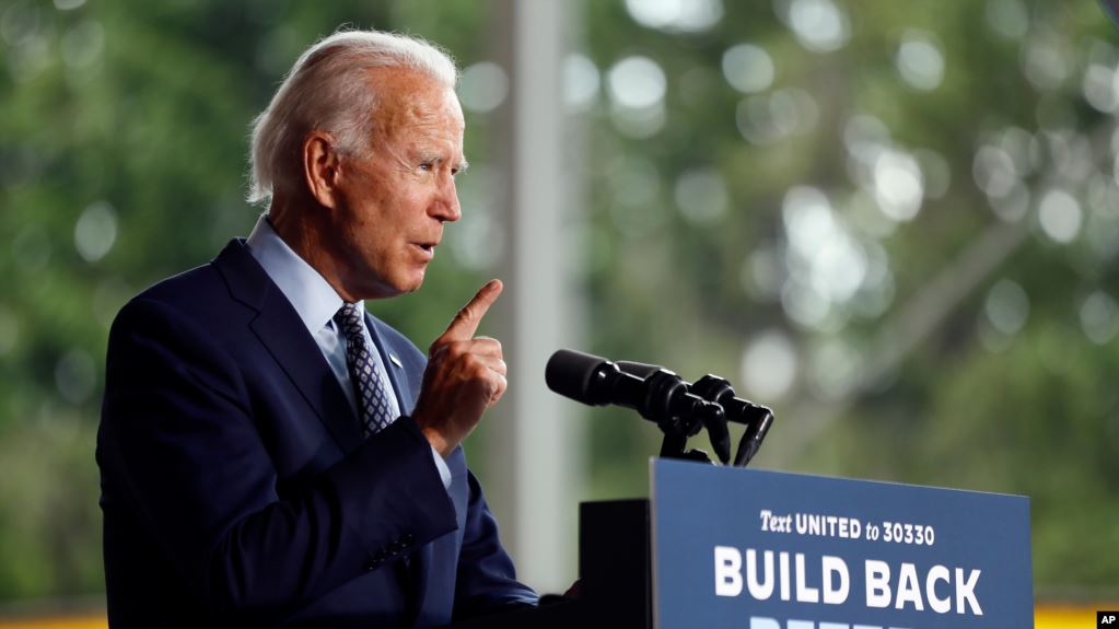 Biden përshëndet rifillimin e bisedimeve Kosovë-Serbi; bën thirrje për bashkërendim me evropianët