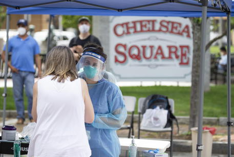 63 mijë të infektuar me COVID-19 në 24 orë në SHBA, Brazili kalon shifrën e 70 mijë viktimave