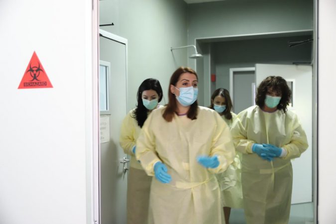 COVID-19/ Mbi 90 mijë teste në dispozicion, Manastirliu: Po përgatitemi për më të keqen, rrisim kapacitetet