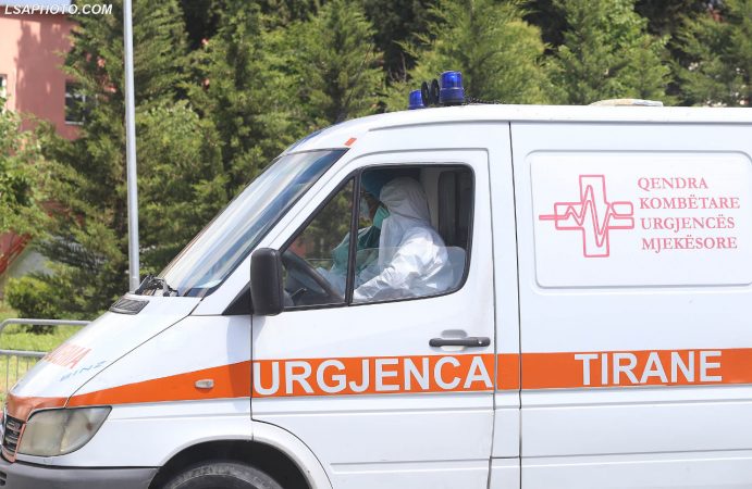 VOA: Në dy javë në Shqipëri vdesin aq pacientë sa në dy muajt e pikut të pandemisë