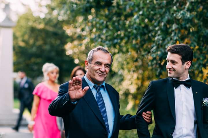 Djali i Moikom Zeqos: Sëmundjen e babait e mora vesh ditën e dasmës