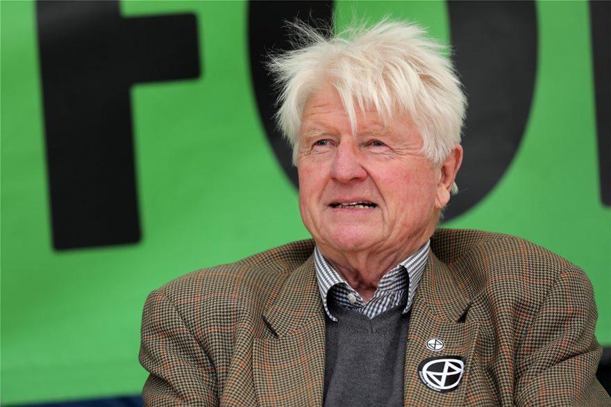 Babai i kryeministrit britanik kundër rekomandimeve të qeverisë, kalon pushimet në Greqi