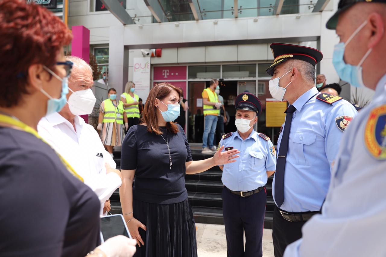 Manastirliu në Durrës: Zero tolerancë për shkelësit e ligjit, dyfishojmë grupet e inspektimit në zonat bregdetare
