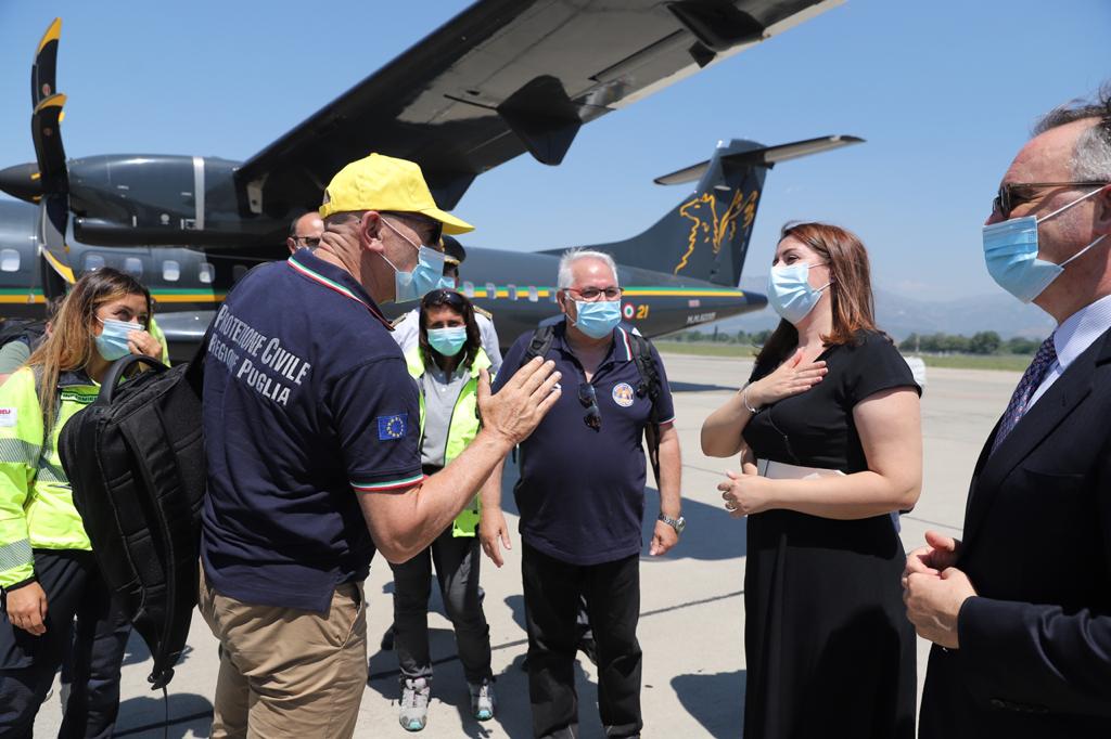 Italia ndihmon Shqipërinë me një ekip mjekësor, Manastirliu: Eksperiencë e vyer në këto momente të vështira