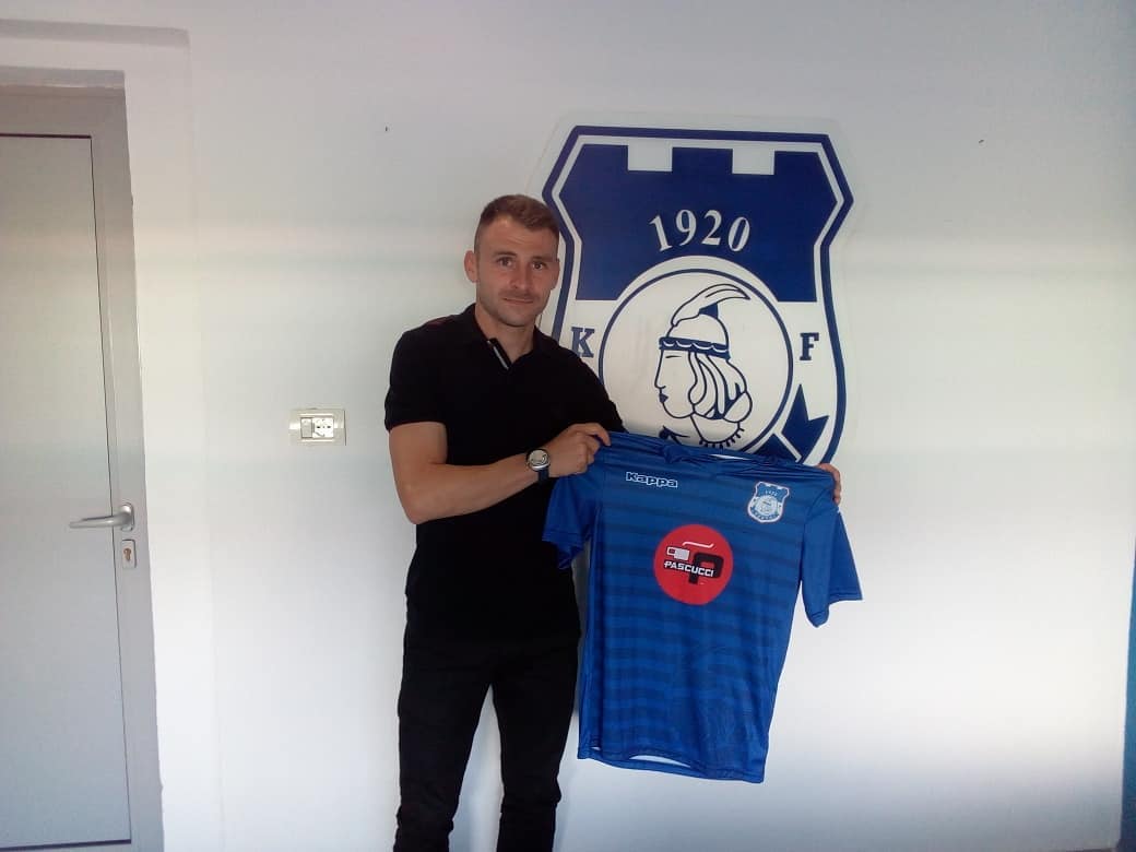 Një tjetër titullar drejt largimit, futbollisti i Teutës shumë pranë transferimit në… Kosovë