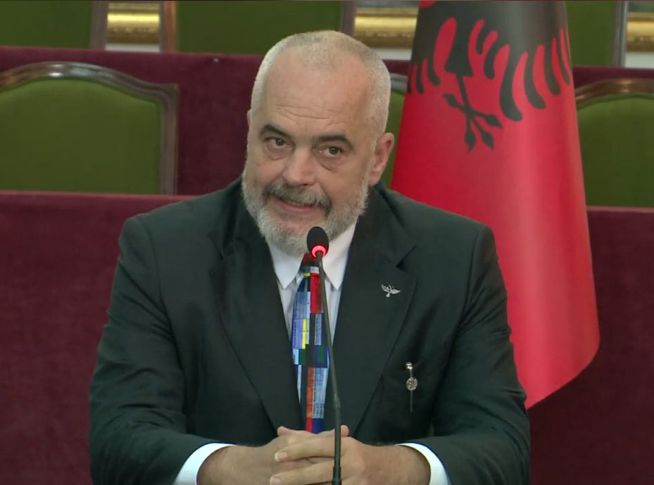 “Ti kryeministër, unë president”, reagon Rama: Lul merre me qetësi këtë proces