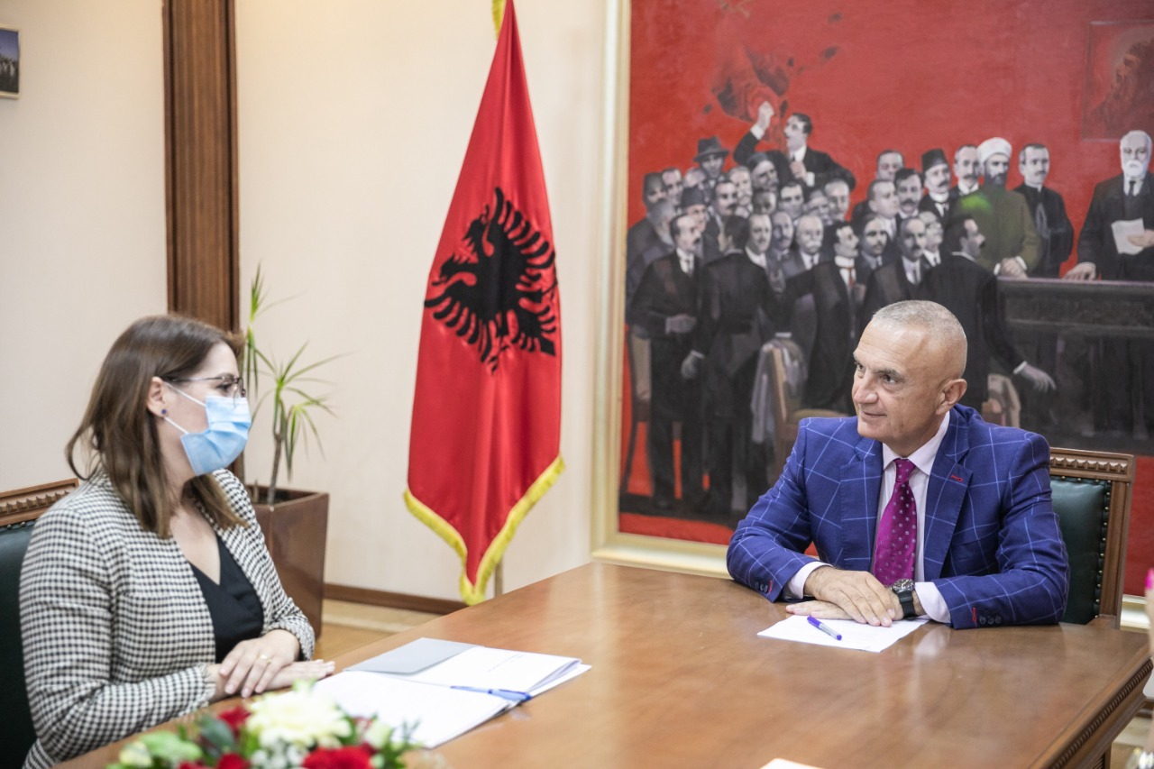 Covid-19/ Meta takon Manastirliun: Me rëndësi jetike rritja e efikasitetit të masave mbrojtëse