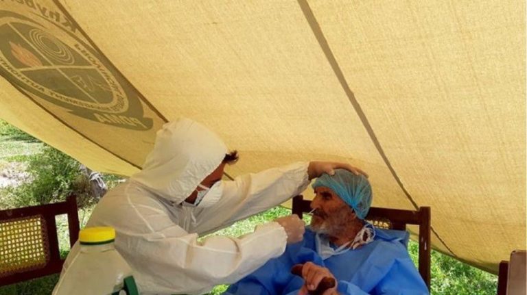 103-vjeçari i mbijeton koronavirusit