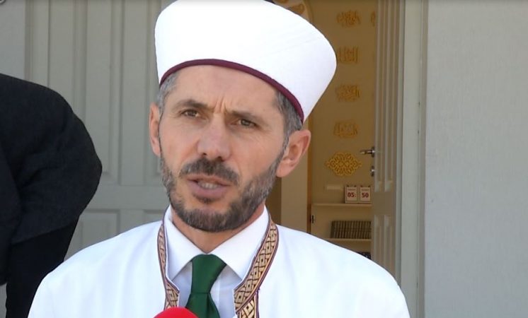 Tragjedia në Tiranë/ Ish-myftiu i Tiranës: Ngjarja një makabritet, asnjë fe nuk predikon vetëflijimin