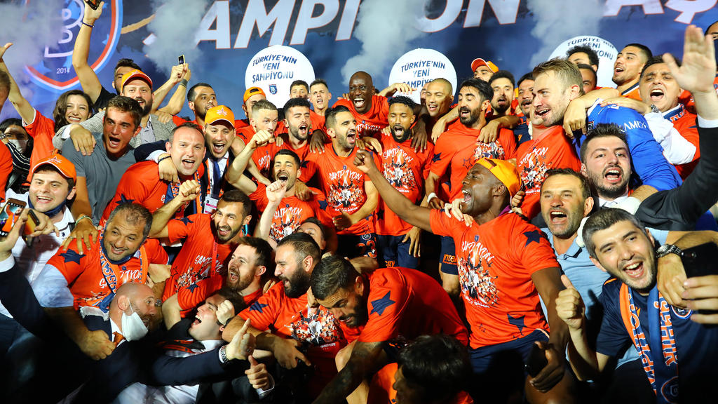 Akuzohet se ndihmohet nga politika, Basaksehiri fiton për herë të parë titullin në Turqi