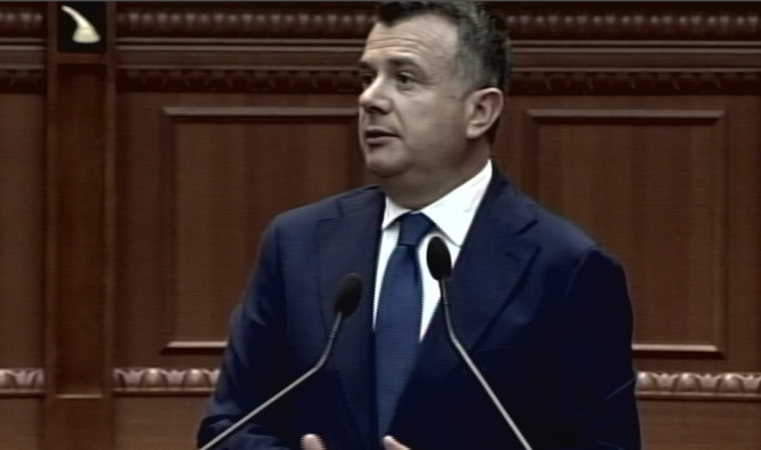 Balla shigjeton Gëllçin e RTSH: Të anulojë kontratën 1.8 mln euro për Champions e Uefa League