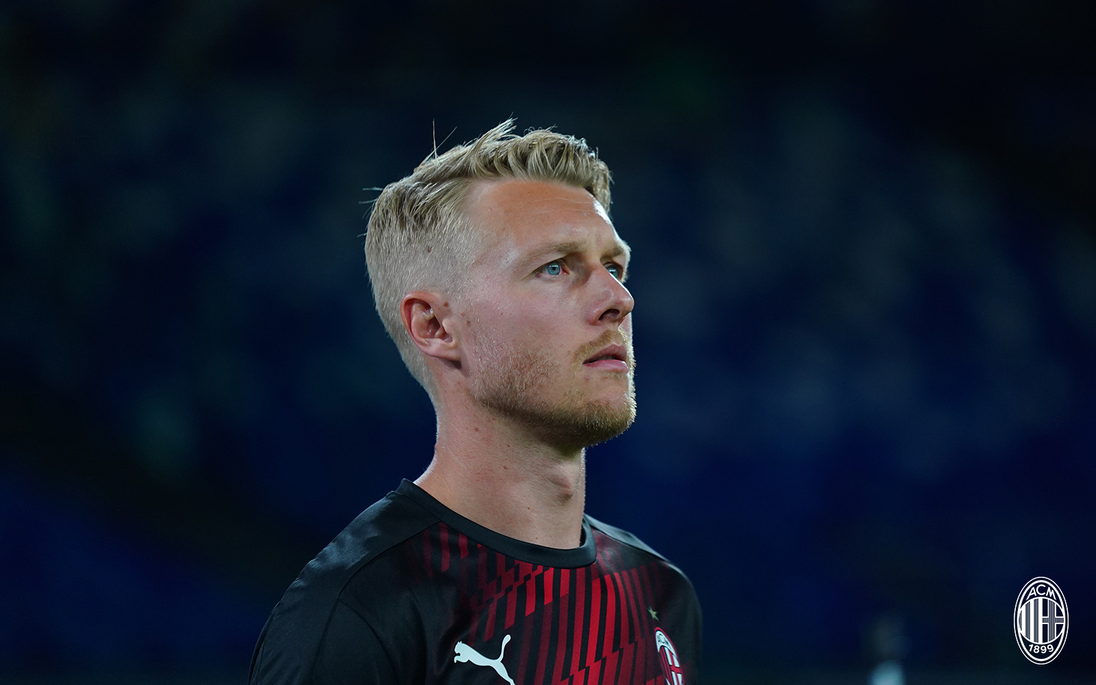 Kjaer hedh firmën me Milanin